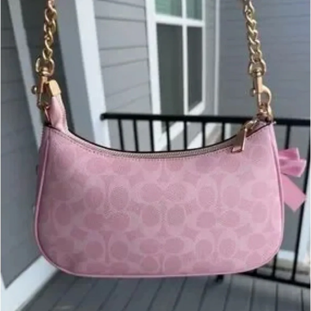 COACH Pink Signature Canvas Bag. - Picture 4 of 8